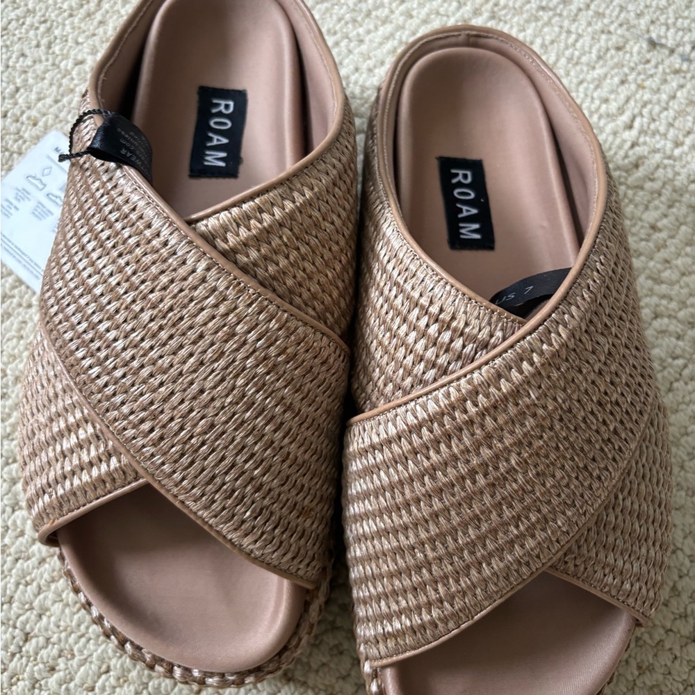 ROAM Tan Woven Slide Sandals